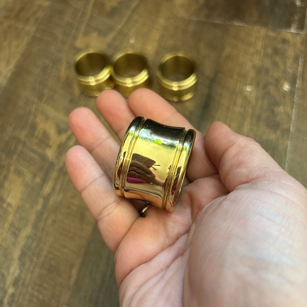 Vintage Polished Brass Napkin Rings Set of 4 Gold Spool Style Table Decor MCM - Picture 2 of 6
